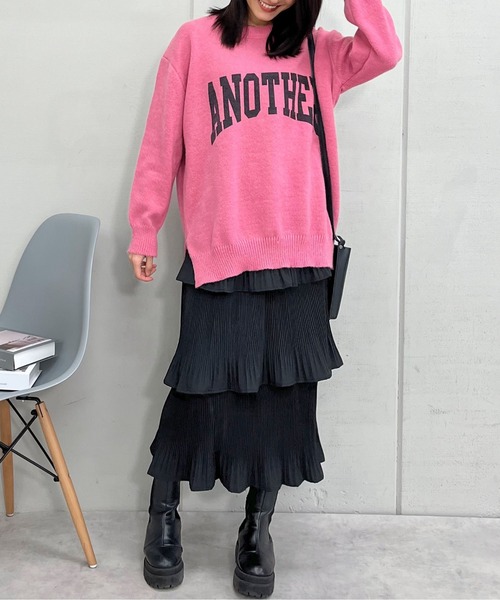 &soiree(アンドソワレ)の「【&soiree】カレッジロゴモヘアライクニットセーター(ニット/セーター・レディース・グリーン/ピンク/グレー/ベージュ・FREE)」の6枚目の写真