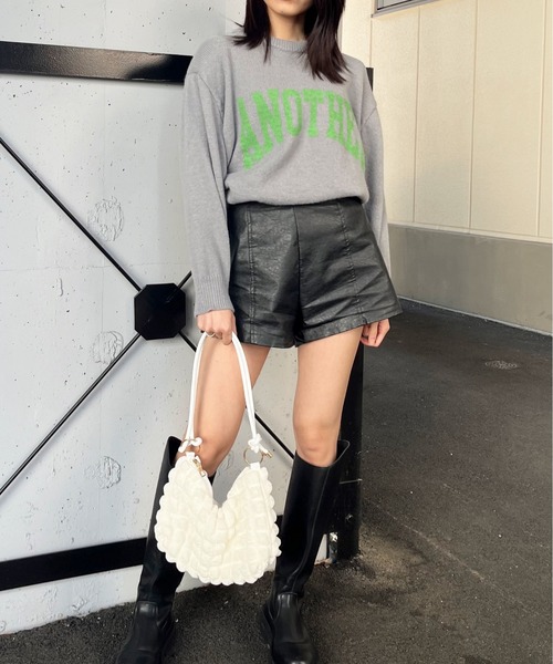 &soiree(アンドソワレ)の「【&soiree】カレッジロゴモヘアライクニットセーター(ニット/セーター・レディース・グリーン/ピンク/グレー/ベージュ・FREE)」の19枚目の写真