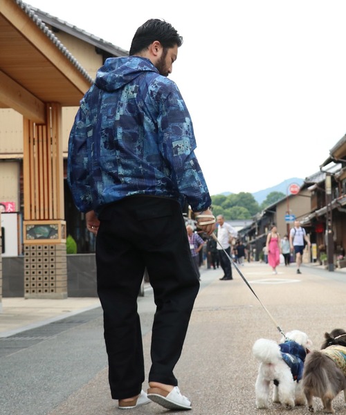 KRIFF MAYER（クリフメイヤー）の「撥水総柄フードJK（マウンテンパーカー・メンズ・ネイビー/グレー/ベージュ/イエロー・LARGE/MEDIUM/X-LARGE）」の3枚目の写真