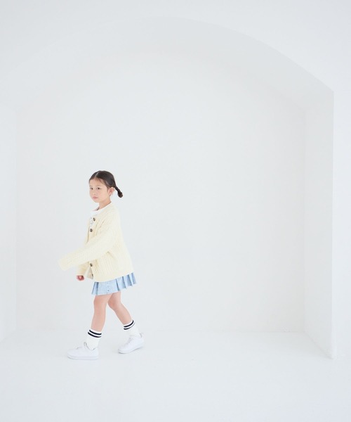 LOWRYS FARM（ローリーズファーム）の「デニムプリーツスカート　 289626（デニムスカート・キッズ・ケミカルウォッシュ・110cm/120cm/130cm/140cm/150cm）」の6枚目の写真