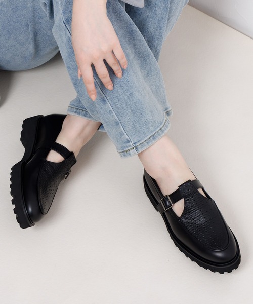 HIMIKO(ヒミコ)の「【Made in Japan】【HIMIKO】【撥水】Tストラップローファー/651107(ローファー・レディース・ブラック/アイボリー/シルバー・22.0cm/22.5cm/23.0cm/23.5cm/24.0cm/24.5cm/25.0cm/25.5cm/26.0cm)」の16枚目の写真