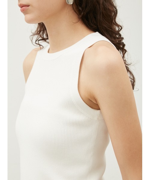 Mila Owen（ミラオーウェン）の「シルク混クルーネックアメスリニットタンク【ウォッシャブル】（タンクトップ・レディース・ライム/ホワイト/ベージュ/ミント/ブラック・0/1）」の9枚目の写真