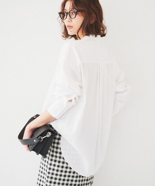 UNTITLED(アンタイトル)の「【コットン100/ストライプ】タイプライター バンドカラーシャツ(シャツ/ブラウス・レディース・オフホワイト/ホワイト系5/ブルー系7・04/48/50/00/01/02/03/44)」の6枚目の写真