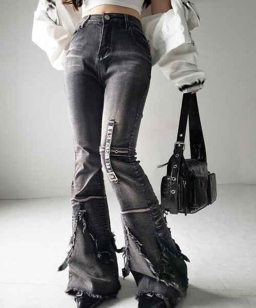 me+em select(ミームセレクト)の「【 3color / 4size 】クロスデザインヴィンテージライクフリンジストレッチフレアデニム / cross design vintage-like fringe stretch flare denim(デニムパンツ・レディース・ブルー/ブラック/ダークブラック・MEDIUM/SMALL/X-LARGE/LARGE)」の20枚目の写真
