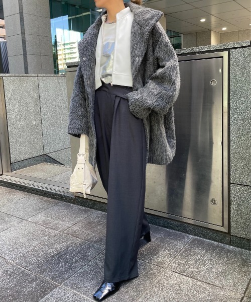 AIC.（エーアイシー）の「アシンメトリーデザインタックカーブパンツ（スラックス・レディース・ダークグレー/ブラウン/ベージュ・FREE）」の16枚目の写真