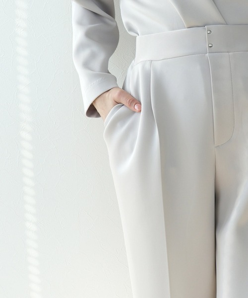 Jines（ジネス）の「≪WEB限定≫ 楽ちん綺麗見えワイドパンツ【セットアップ可】（その他パンツ・レディース・ブラック/ライトブルー/ベージュ・38）」の9枚目の写真