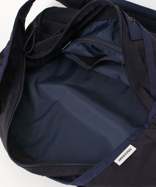 BRIEFING（ブリーフィング）の「BRIEFING/ブリーフィング HOBO BAG WIDE ワイドホーボーバッグ 2026年 夏 夏服（ショルダーバッグ・メンズ・ベージュ/チャコール/ネイビー/ブラック・FREE）」の9枚目の写真