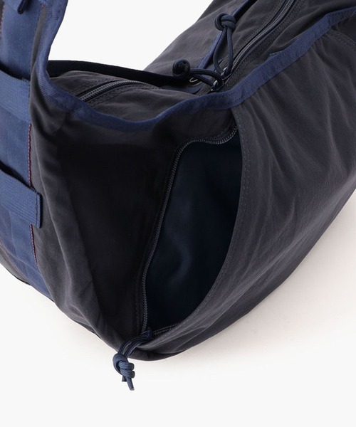 BRIEFING（ブリーフィング）の「BRIEFING/ブリーフィング HOBO BAG WIDE ワイドホーボーバッグ 2026年 夏 夏服（ショルダーバッグ・メンズ・ベージュ/チャコール/ネイビー/ブラック・FREE）」の10枚目の写真