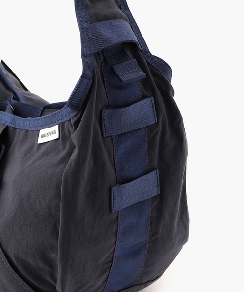 BRIEFING（ブリーフィング）の「BRIEFING/ブリーフィング HOBO BAG WIDE ワイドホーボーバッグ 2026年 夏 夏服（ショルダーバッグ・メンズ・ベージュ/チャコール/ネイビー/ブラック・FREE）」の11枚目の写真