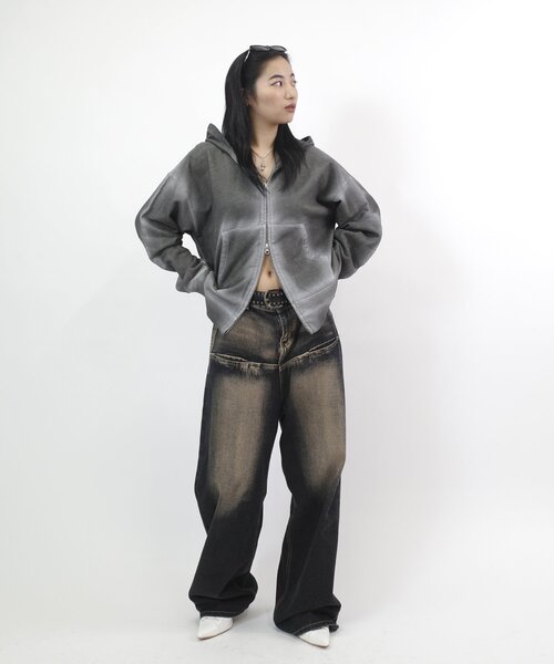 WHO'S WHO gallery(フーズフーギャラリー)の「【ユニセックス】裏毛ラインジップパーカー(パーカー・レディース・グレー/レッド/アイボリー・MEDIUM/LARGE)」の12枚目の写真