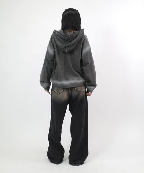 WHO'S WHO gallery(フーズフーギャラリー)の「【ユニセックス】裏毛ラインジップパーカー(パーカー・レディース・グレー/レッド/アイボリー・MEDIUM/LARGE)」の14枚目の写真