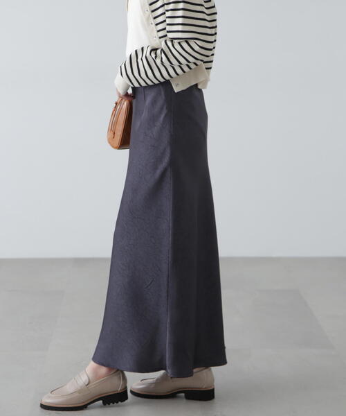 FREE'S MART(フリーズマート)の「◆ワッシャーサテンナロースカート(スカート・レディース・グレー/グリーン系その他/ホワイト・MEDIUM/SMALL)」の13枚目の写真