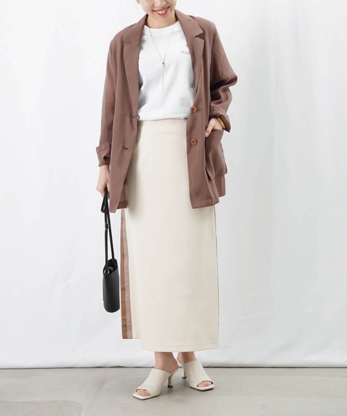 LUCA/LADY LUCK LUCA（ルカ/レディラックルカ）の「LC/LLL ラインタイトスカート（スカート・レディース・ブラック/カーキ/グレイッシュベージュ/アイボリー・FREE）」の21枚目の写真