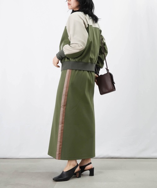 LUCA/LADY LUCK LUCA（ルカ/レディラックルカ）の「LC/LLL ラインタイトスカート（スカート・レディース・ブラック/カーキ/グレイッシュベージュ/アイボリー・FREE）」の12枚目の写真