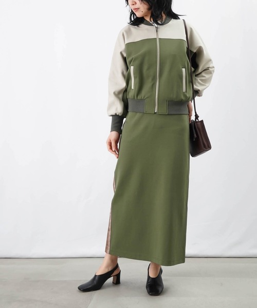 LUCA/LADY LUCK LUCA（ルカ/レディラックルカ）の「LC/LLL ラインタイトスカート（スカート・レディース・ブラック/カーキ/グレイッシュベージュ/アイボリー・FREE）」の11枚目の写真