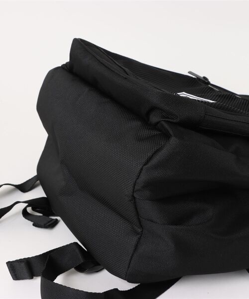 PUMA(プーマ)の「PUMA ウェア プーマウェア U COLLEGE LARGE BACKPACK バックパック 091865 01BK(ボディバッグ/ウエストポーチ・メンズ・ブラック・FREE)」の4枚目の写真