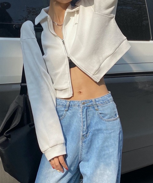 HALEY PESCA(ヘーリーペスカ)の「HALEY PESCA/ポロ襟付きショート丈 ダブルジップ ジャケット(カーディガン/ボレロ・レディース・グレー/ブラック/ホワイト・X-LARGE/LARGE/MEDIUM)」の2枚目の写真