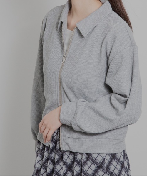 HALEY PESCA(ヘーリーペスカ)の「HALEY PESCA/ポロ襟付きショート丈 ダブルジップ ジャケット(カーディガン/ボレロ・レディース・グレー/ブラック/ホワイト・X-LARGE/LARGE/MEDIUM)」の22枚目の写真