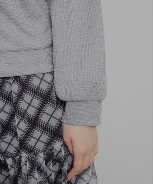 HALEY PESCA(ヘーリーペスカ)の「HALEY PESCA/ポロ襟付きショート丈 ダブルジップ ジャケット(カーディガン/ボレロ・レディース・グレー/ブラック/ホワイト・X-LARGE/LARGE/MEDIUM)」の16枚目の写真