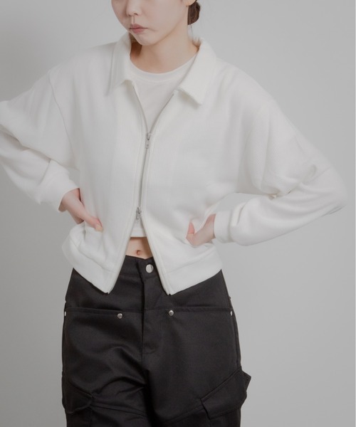 HALEY PESCA(ヘーリーペスカ)の「HALEY PESCA/ポロ襟付きショート丈 ダブルジップ ジャケット(カーディガン/ボレロ・レディース・グレー/ブラック/ホワイト・X-LARGE/LARGE/MEDIUM)」の8枚目の写真