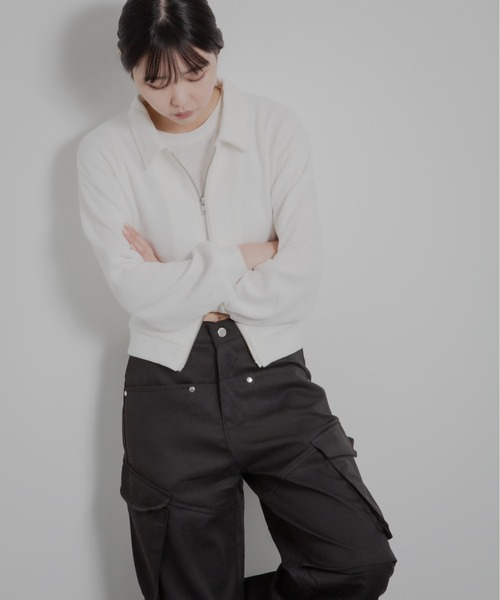 HALEY PESCA(ヘーリーペスカ)の「HALEY PESCA/ポロ襟付きショート丈 ダブルジップ ジャケット(カーディガン/ボレロ・レディース・グレー/ブラック/ホワイト・X-LARGE/LARGE/MEDIUM)」の19枚目の写真