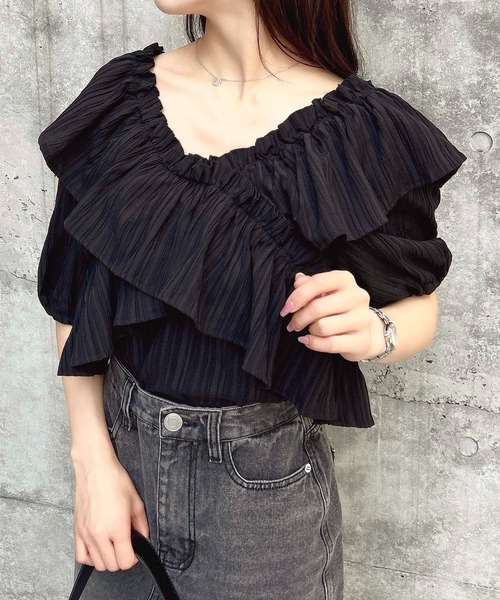 INGNI（イング）の「楊柳フリルオフショルブラウス（シャツ/ブラウス・レディース・ブラック/オフホワイト/ピンク/イエロー・M）」の2枚目の写真