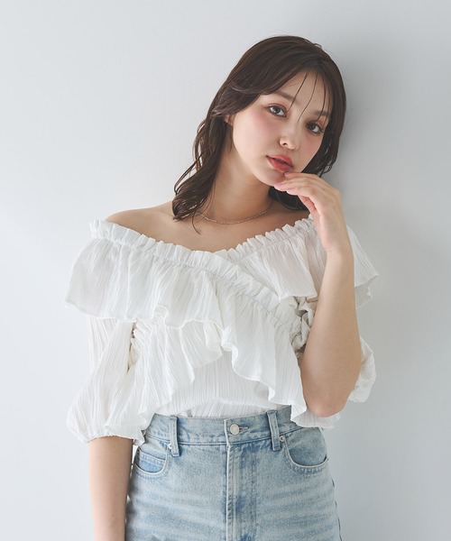 INGNI（イング）の「楊柳フリルオフショルブラウス（シャツ/ブラウス・レディース・ブラック/オフホワイト/ピンク/イエロー・M）」の8枚目の写真