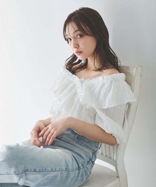 INGNI（イング）の「楊柳フリルオフショルブラウス（シャツ/ブラウス・レディース・ブラック/オフホワイト/ピンク/イエロー・M）」の9枚目の写真