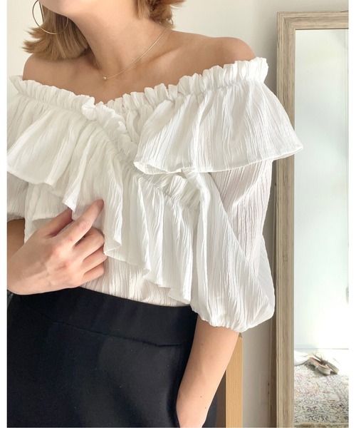 INGNI（イング）の「楊柳フリルオフショルブラウス（シャツ/ブラウス・レディース・ブラック/オフホワイト/ピンク/イエロー・M）」の7枚目の写真