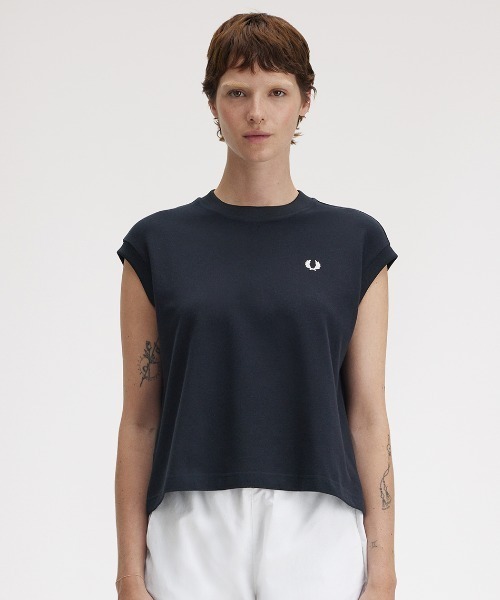【FRED PERRY】バッジ ピケ Tシャツ ※送関込 Sleeveless Pique T-Shirt／ノースリーブピケTシャツ（Tシャツ
