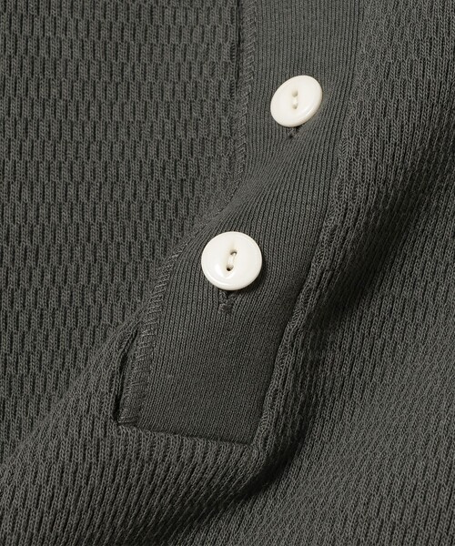 Healthknit（ヘルスニット）の「【別注】Healthknit / Honeycomb Thermal Henry Neck T-shirt（Tシャツ/カットソー・メンズ・オフホワイト/ブラック・XL/L/M/S）」の18枚目の写真