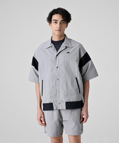 NEW BALANCE(ニューバランス)の「MET24 Short Sleeve Shirts Jacket(シャツ/ブラウス・メンズ・ブラック/グレイッシュベージュ/セージグリーン・LARGE/X-LARGE/MEDIUM/SMALL)」の3枚目の写真