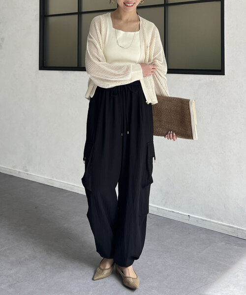 Chez toi（シェトワ）の「裾ドロストパンツ（その他パンツ・レディース・ブラック/グレイッシュベージュ・FREE）」の8枚目の写真