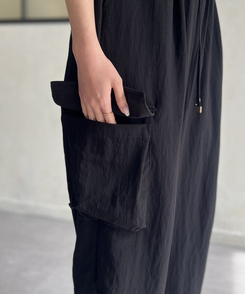 Chez toi（シェトワ）の「裾ドロストパンツ（その他パンツ・レディース・ブラック/グレイッシュベージュ・FREE）」の17枚目の写真