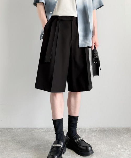 Classical Origin(クラシカルオリジン)の「【Classical Origin】「涼やか上品。」ベルト付きルーズシルエットショートスラックス/Belted Design Loose Silhouette Short Slacks(その他パンツ・メンズ・チャコールグレー/ブラック・LARGE/SMALL/MEDIUM)」の1枚目の写真