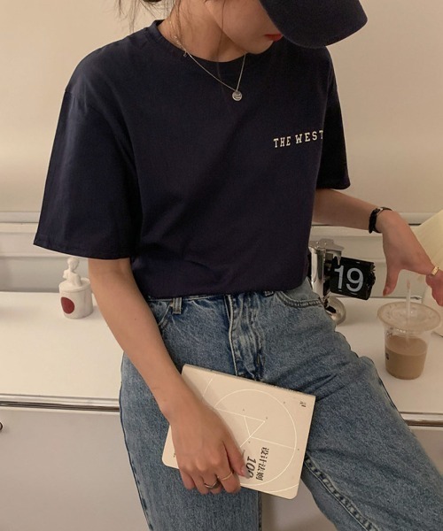 maison de LATIR（メゾンドラティール）の「半袖ロゴTシャツ（Tシャツ/カットソー・レディース・ホワイト/ネイビー・ONESIZE）」の5枚目の写真