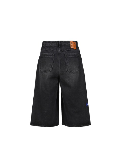 ADER error(アーダーエラー)の「BERMUDA DENIM SHORTS(デニムパンツ・メンズ・ブラック・SMALL/MEDIUM/LARGE/X-LARGE)」の2枚目の写真