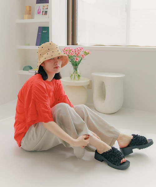 niko and...(ニコアンド)の「フリルレースシャーリングプルオーバー(Tシャツ/カットソー・レディース・レッド/オフホワイト/チャコール/ライトグレー・MEDIUM/LARGE)」の12枚目の写真