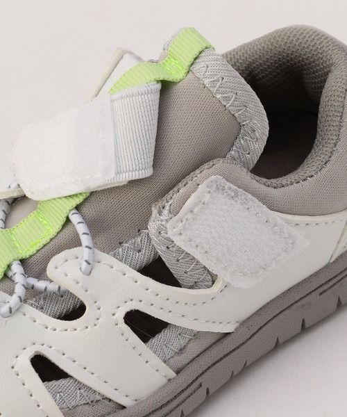 Ampersand（アンパサンド）の「Ampersand/アンパサンド 水抜きサンダル（サンダル・キッズ・ブラック/ホワイト・20/18/19）」の9枚目の写真