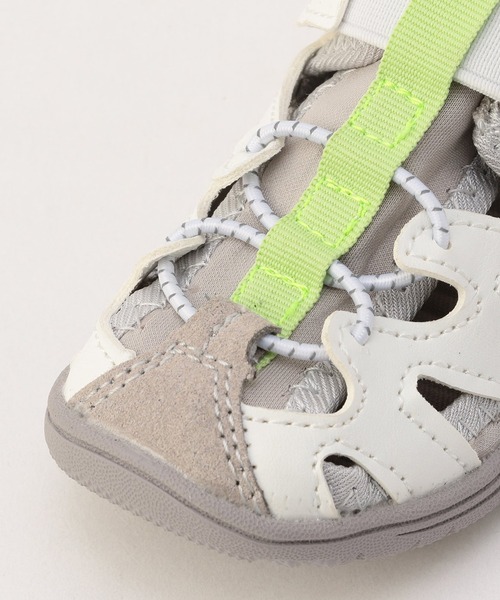 Ampersand（アンパサンド）の「Ampersand/アンパサンド 水抜きサンダル（サンダル・キッズ・ブラック/ホワイト・20/18/19）」の8枚目の写真