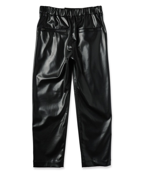 RYU(リュー)の「vegan leather tapered slacks(その他パンツ・メンズ・ブラック/スモークピンク・2/4)」の21枚目の写真