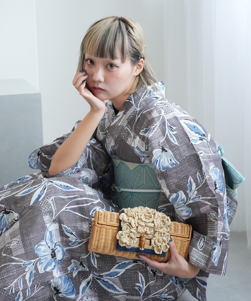 utatane（ウタタネ）の「選べる浴衣3点セット ニコアンティークオリジナル 国内染色（浴衣・レディース・レッド系1/グレー系2/レッド系2/ブルー系2/グリーン系1/パープル系2/ブラック系2/イエロー系2/ネイビー系2/ブルー系3/グリーン系2/パープル系1/ブラック系3/グレー系1/ネイビー系1/ブルー系5/イエロー系1/オレンジ系1/オレンジ系3/オレンジ系2/ブルー系6/パープル系3/ブラック系1/ブルー系1/ブルー系4・FREE）」の6枚目の写真