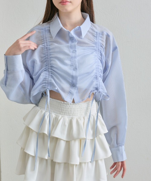 OLIVE des OLIVE（オリーブデオリーブ）の「ドロストクロップドシャツ（シャツ/ブラウス・レディース・ブラック/サックスブルー/オフホワイト・FREE）」の2枚目の写真