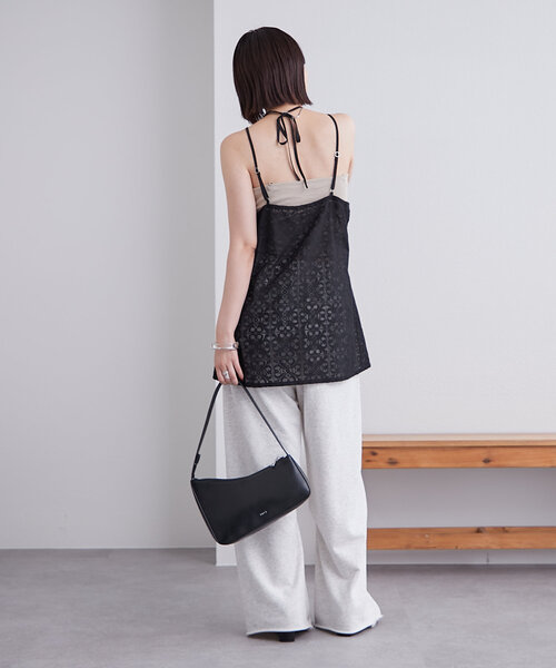 mystic(ミスティック)の「ホルターレースキャミチュニック(シャツ/ブラウス・レディース・オフホワイト/ブラック・FREE)」の5枚目の写真