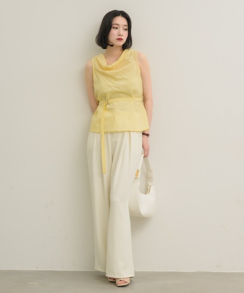 NEUNA（ヌナ）の「ワッシャードレープブラウス（シャツ/ブラウス・レディース・オフホワイト/チャコールグレー/ブルー/イエロー・FREE）」の19枚目の写真