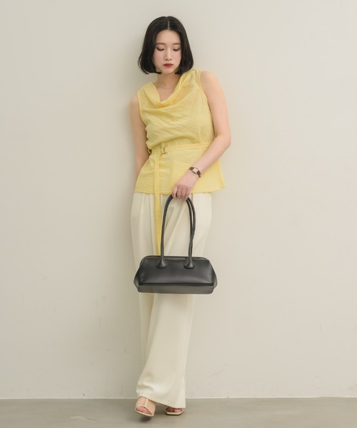 NEUNA（ヌナ）の「ワッシャードレープブラウス（シャツ/ブラウス・レディース・オフホワイト/チャコールグレー/ブルー/イエロー・FREE）」の15枚目の写真