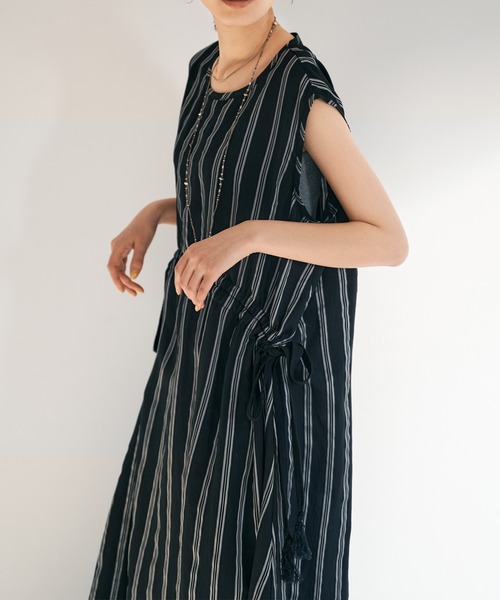 オードリーアンドジョンワッド リネン ブラック ノースリーブ