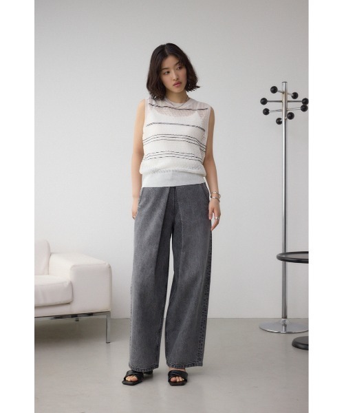 AZUL by moussy(アズールバイマウジー)の「シアークロシェニットタンクトップ(ニット/セーター・レディース・オフホワイト/ブラック・FREE)」の5枚目の写真