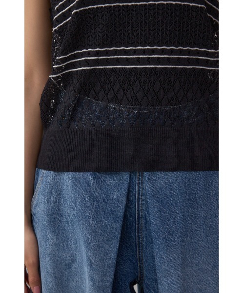 AZUL by moussy(アズールバイマウジー)の「シアークロシェニットタンクトップ(ニット/セーター・レディース・オフホワイト/ブラック・FREE)」の20枚目の写真
