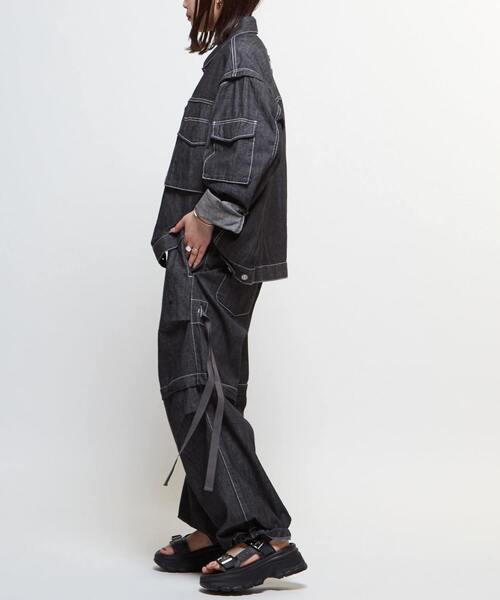CONVERSE TOKYO（コンバーストウキョウ）の「2WAY DETACHABLE DENIM WIDE CARGO PANTS(SET UP)（デニムパンツ・レディース・ネイビー/サックスブルー/チャコールグレー・MEDIUM/SMALL）」の16枚目の写真